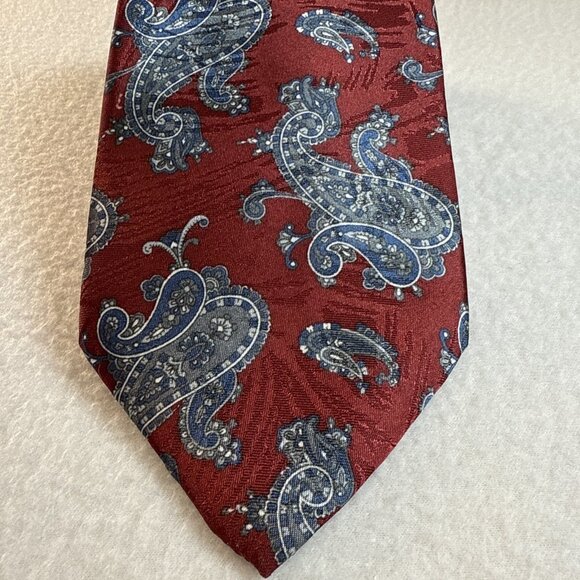 David Taylor Tie Necktie 58" x 4" Maroon Base With Blue Grey Paisley - Picture 2 of 8